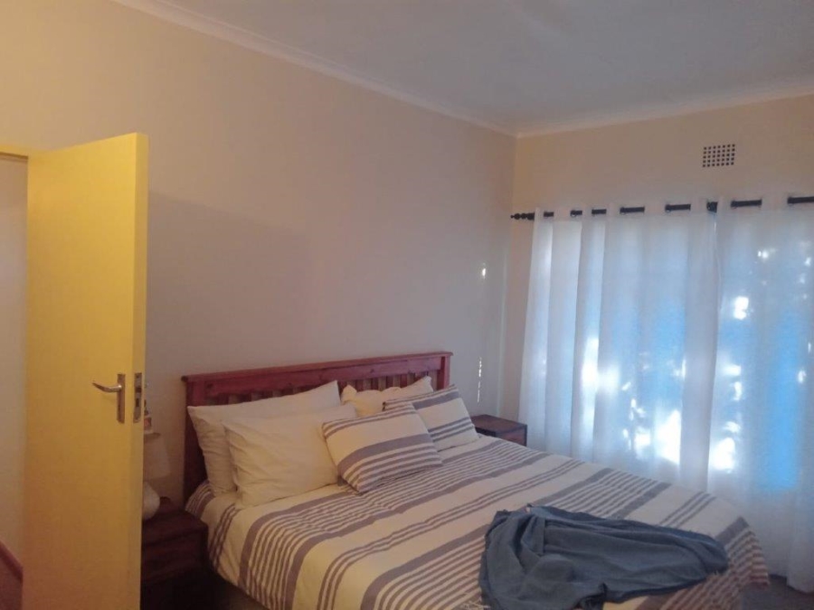 4 Bedroom Property for Sale in Paradise Beach Eastern Cape